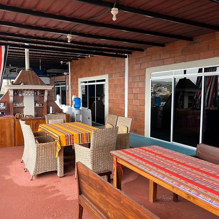 Hostal Cattleya Puerto Baquerizo Moreno Εξωτερικό φωτογραφία