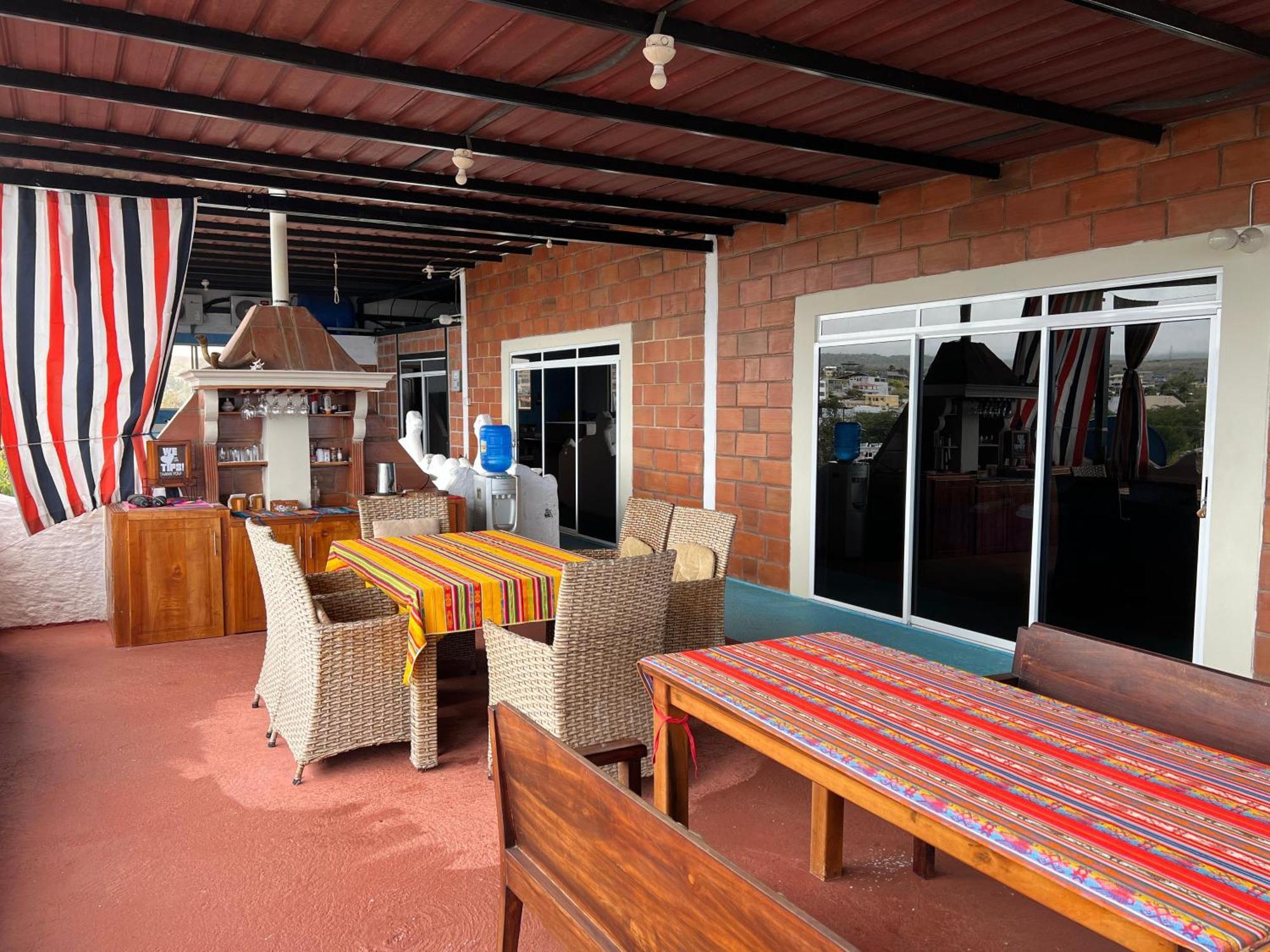 Hostal Cattleya Puerto Baquerizo Moreno Εξωτερικό φωτογραφία