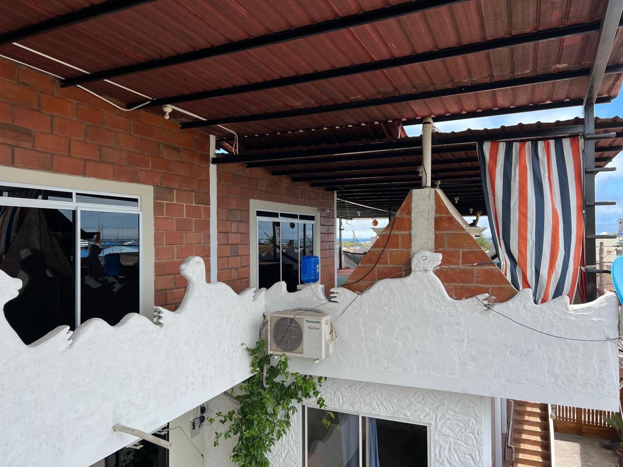 Hostal Cattleya Puerto Baquerizo Moreno Εξωτερικό φωτογραφία