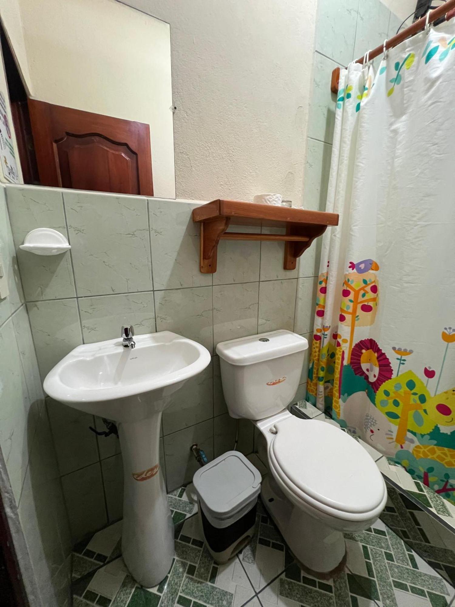 Hostal Cattleya Puerto Baquerizo Moreno Δωμάτιο φωτογραφία