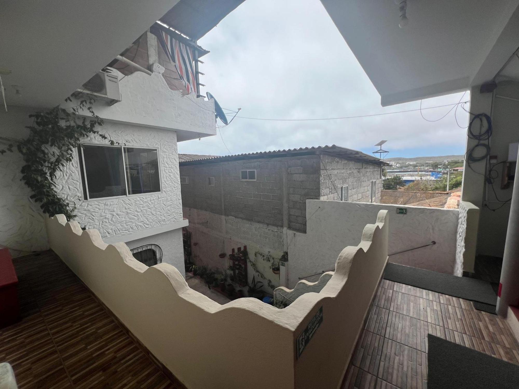 Hostal Cattleya Puerto Baquerizo Moreno Εξωτερικό φωτογραφία