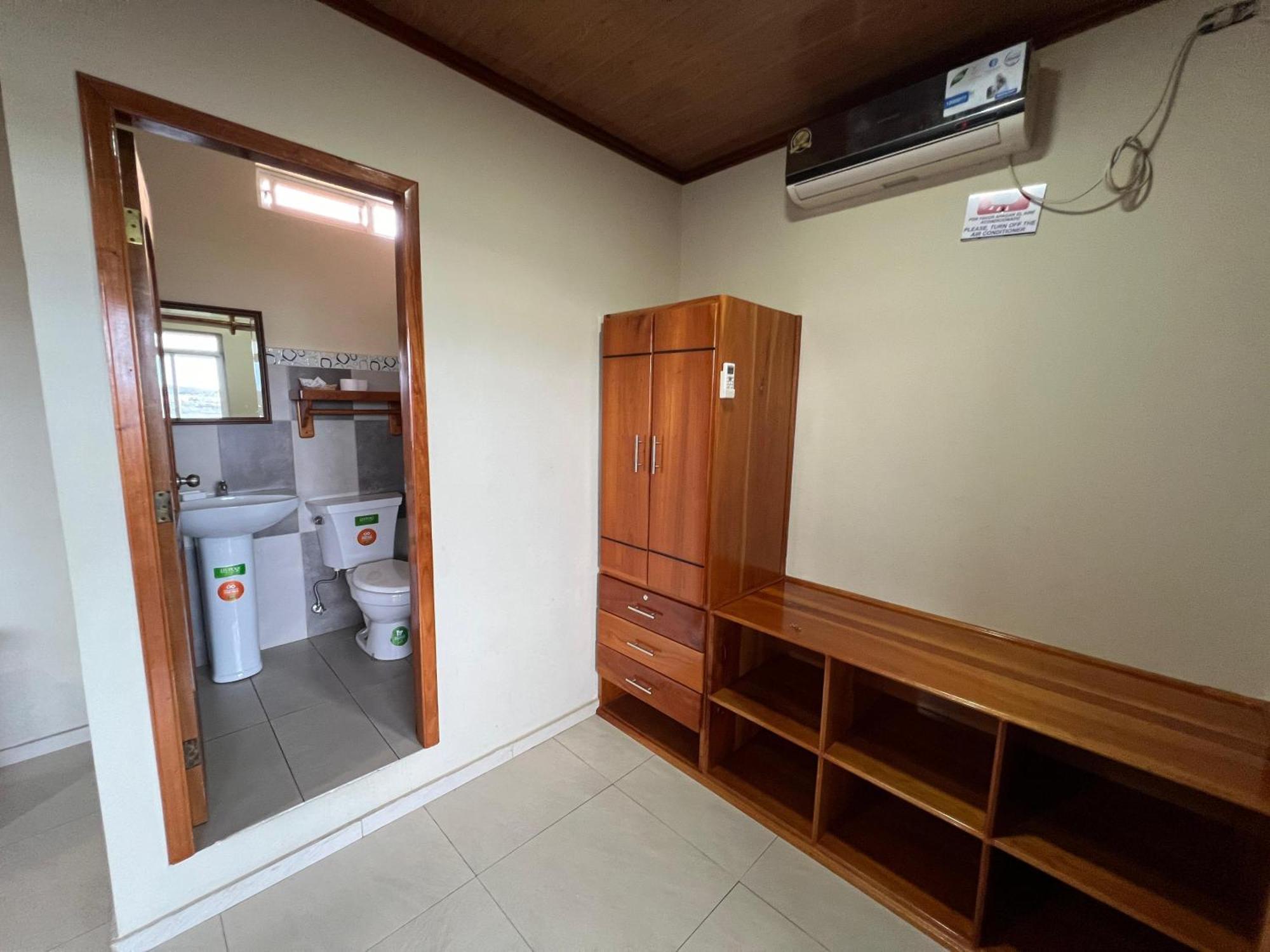 Hostal Cattleya Puerto Baquerizo Moreno Εξωτερικό φωτογραφία