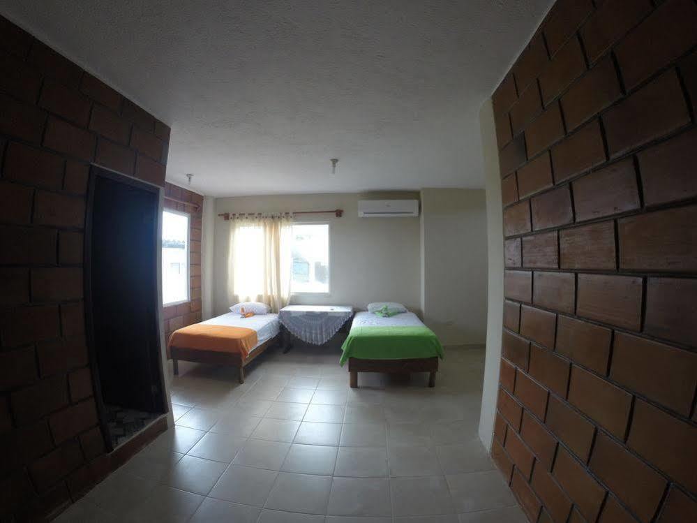Hostal Cattleya Puerto Baquerizo Moreno Εξωτερικό φωτογραφία